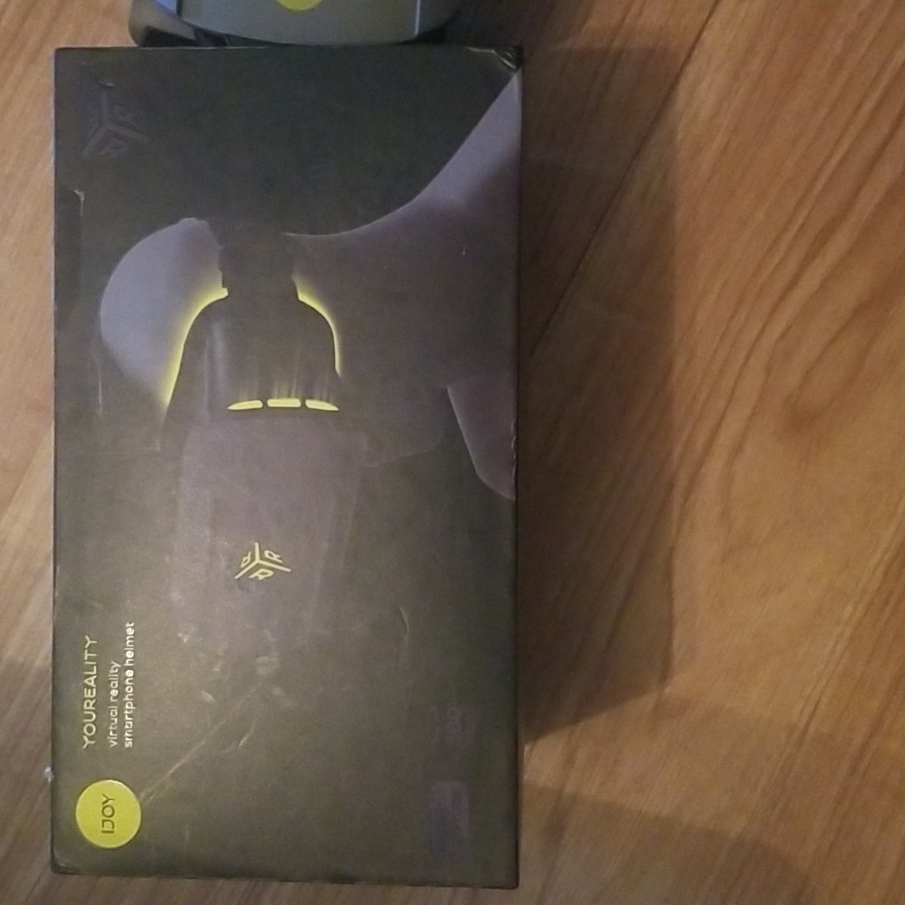 IJOY YOUREALITY Virtual Reality Smartphone Helmet